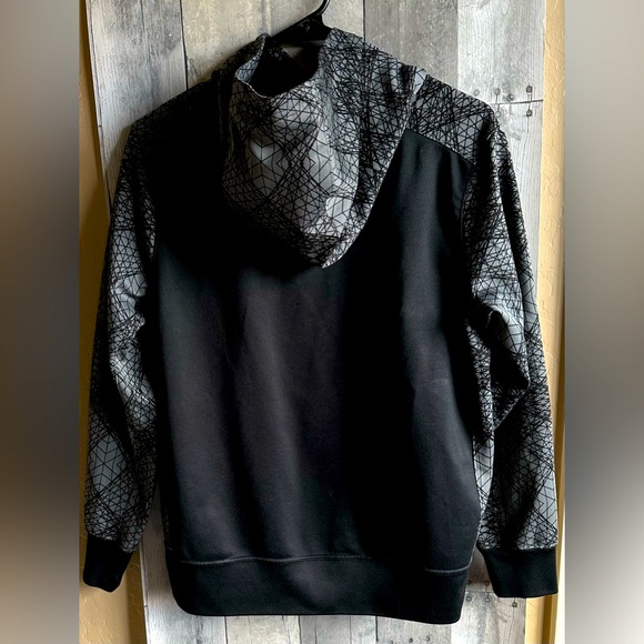 Nike Dri-Fit hoodie - Picture 2 of 4